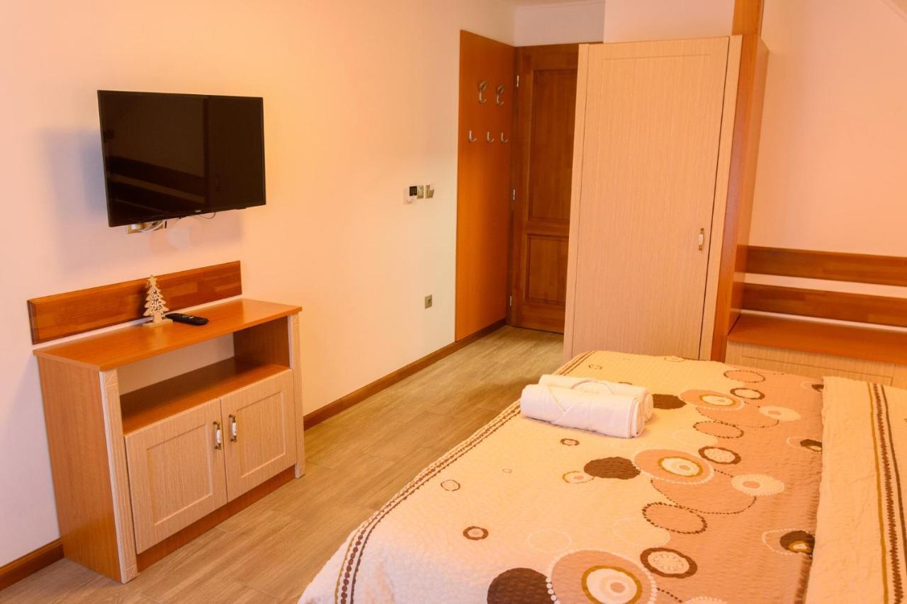 Tulipan Vendeghaz Hotel Orvenyes Ngoại thất bức ảnh